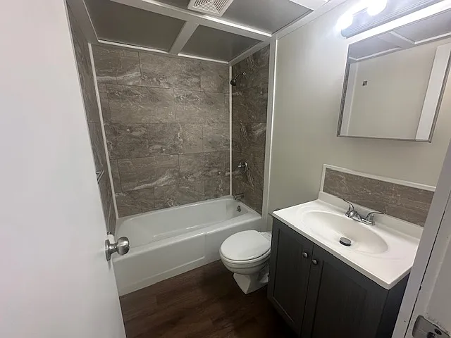 45 South West End Boulevard — Photo 8