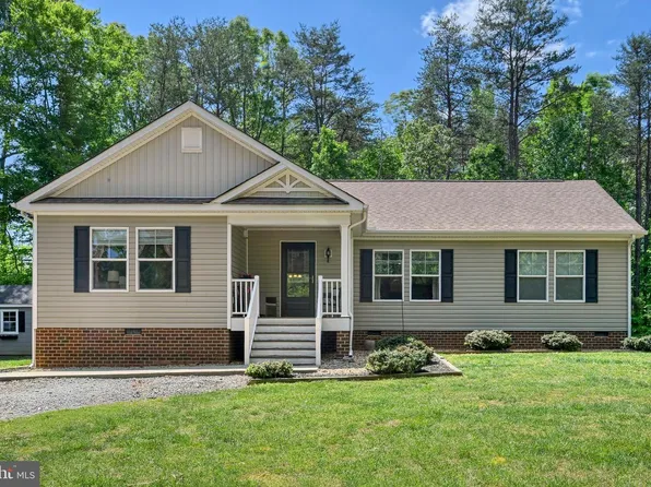1176 Signboard Rd, Bumpass, VA 23024
