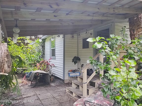 3rd image of 5640 Stamford St