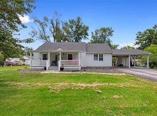 96 N Circle Dr, Wright City, MO 63390