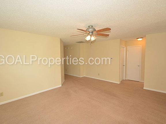 5th image of 2103 Dutch Elm Dr