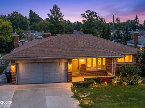 33330 Mina Dr, Sterling Heights, MI 48312
