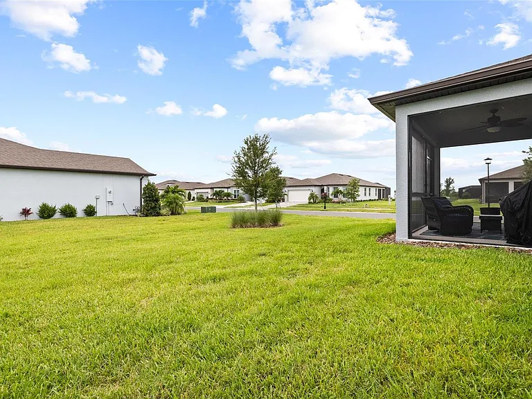 9454 Ballaster Pointe Loop — Photo 34