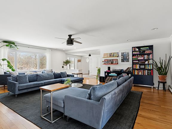 4th image of 15 Cartwright Rd