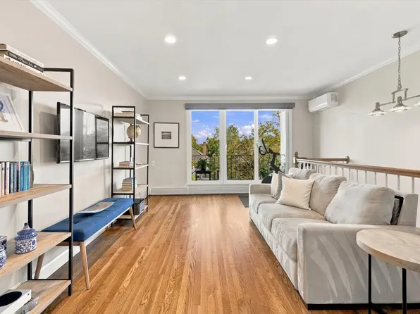 16 Addington Rd APT 21, Brookline, MA 02445