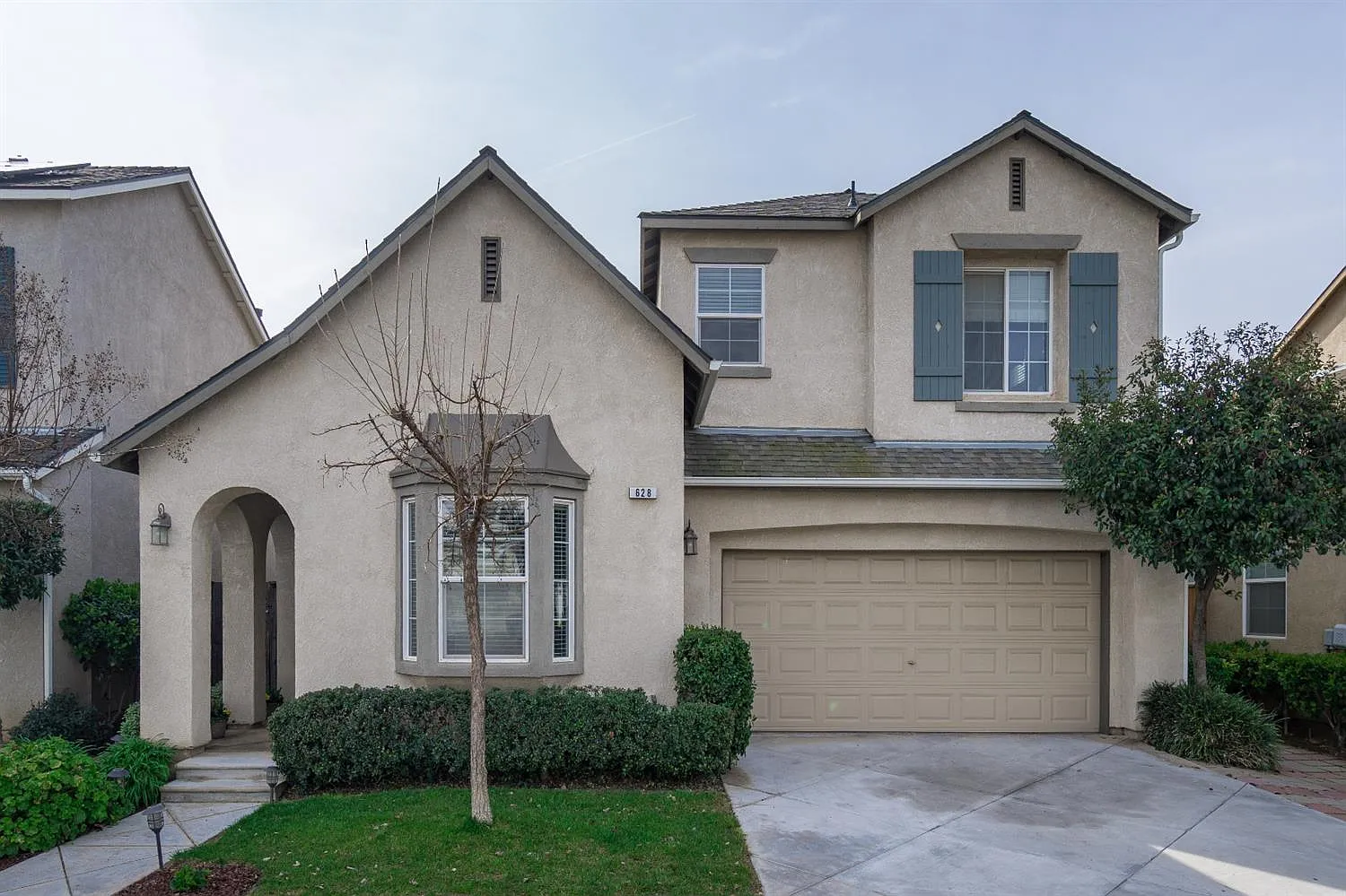 628 W Madrid Ln photo 1