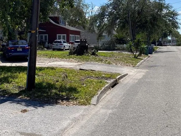 518 7th Ave W #3, Palmetto, FL 34221