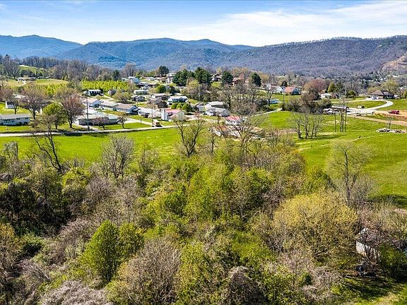 5th image of Island Ford Rd