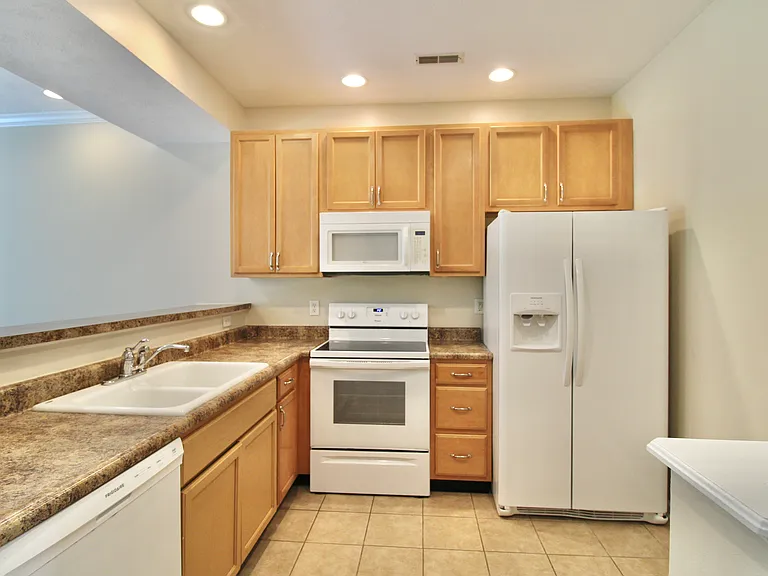 4261 Spyglass Hl — Photo 6