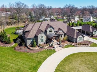 21140 Cedar Creek Dr, Strongsville, OH 44149