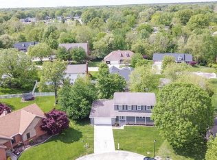 409 Hunters Gln, Belleville, IL