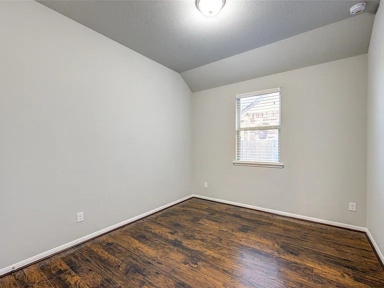 5314 Silver Ledge Dr — Photo 38