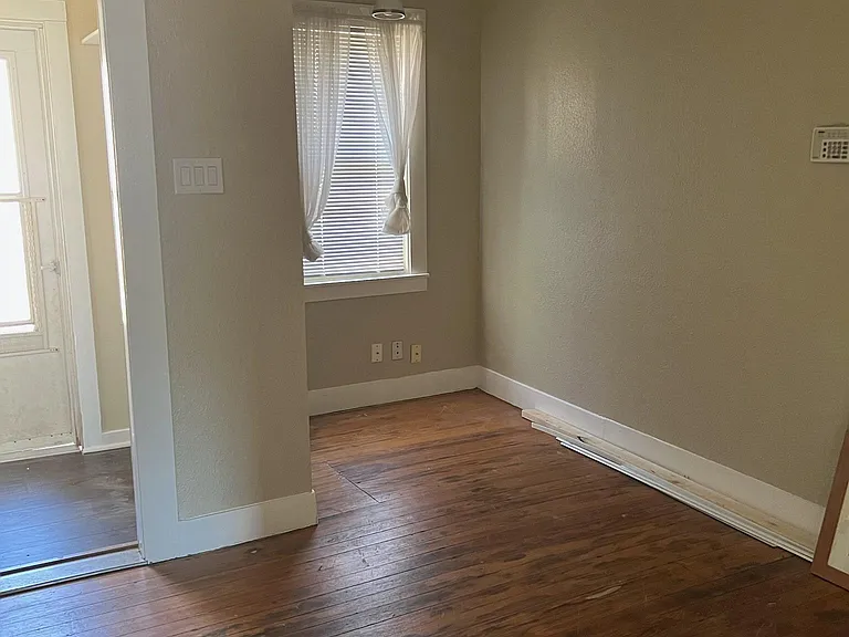 135 Koehler Ct — Photo 8