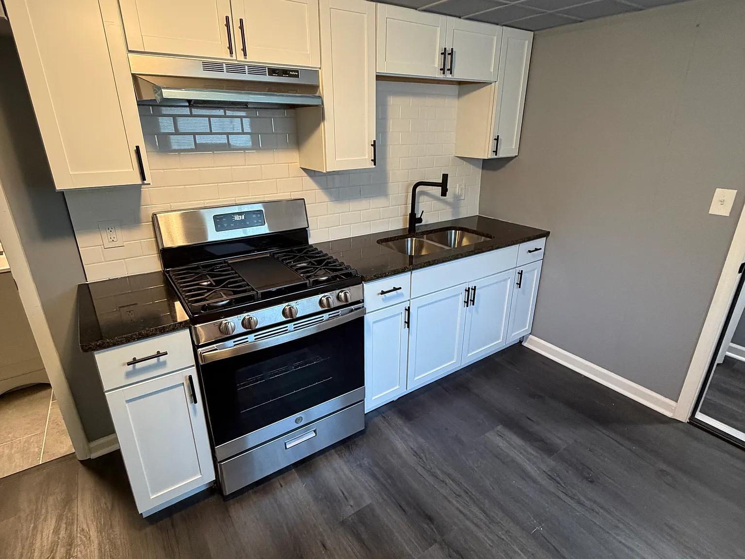 2 bed, 904 sqft, $1,100 — Photo 3