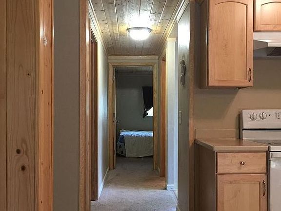 3rd image of 3653 Goldizen Ave