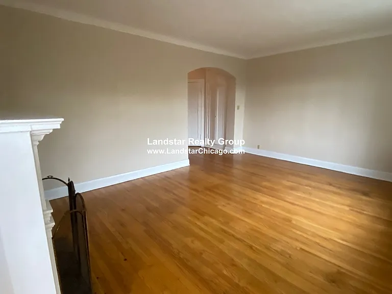 1107 Lake St #3S — Photo 4