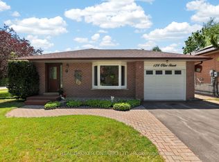 128 Olive St, East Gwillimbury, ON L9N1M2