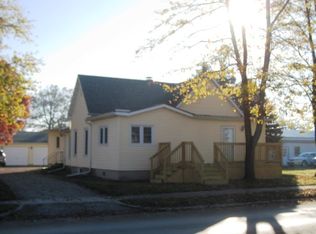 614 S County St, Lovington, IL 61937