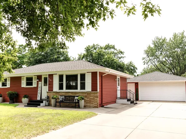 5239 Greenfield Ave, Mounds View, MN 55112