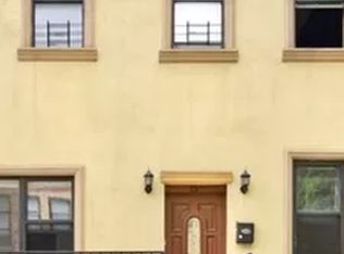 11 Aberdeen St, Brooklyn, NY 11207