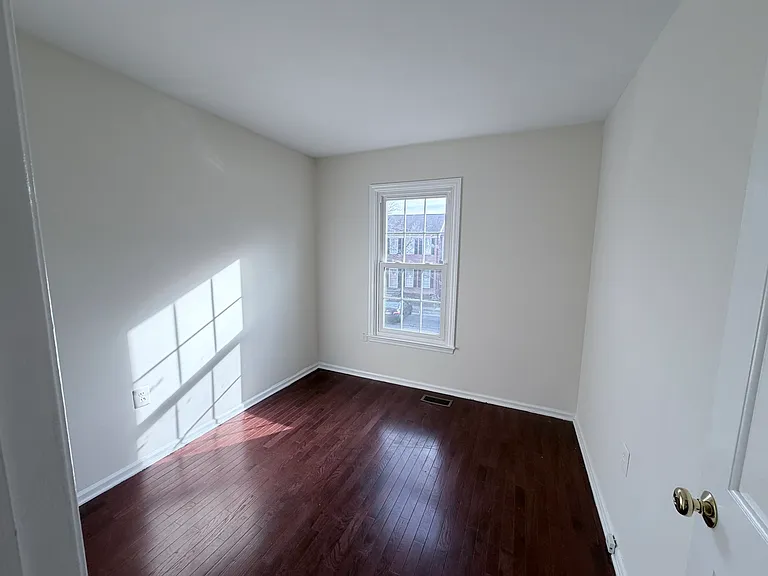 5900 Parenham Way — Photo 24