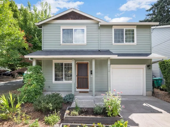 8840 N Endicott Ave, Portland, OR 97217