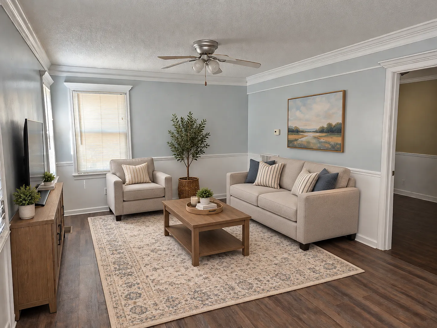 2 bed, 1.0 bath, 768 sqft, $975 — Photo 2