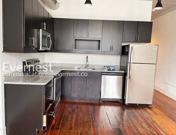 17 W Main St #203 — Photo 3