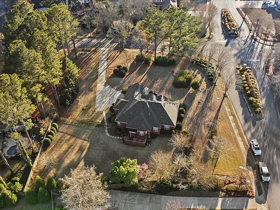 3rd image of 201 Edinburgh Way