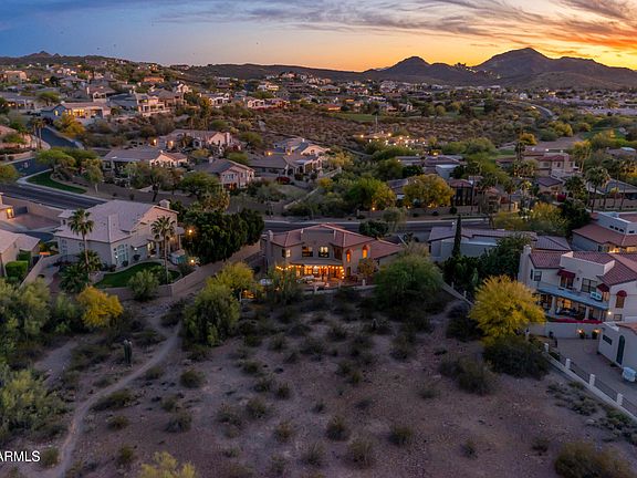 3rd image of 1539 E WINGED FOOT Road