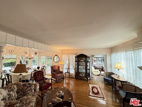 4th image of 18522 Wells Dr