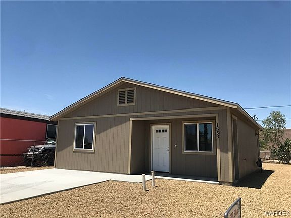 3rd image of 1853 Diamond Drive