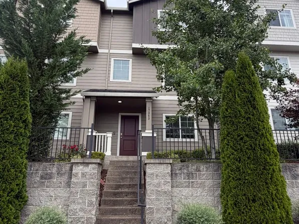 17363 NW Shackelford Rd, Portland, OR 97229