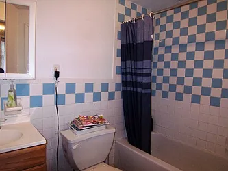 Rented by Aimee Grodanz, LREB