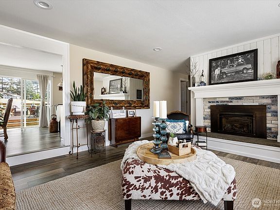 5th image of 750 SW Thornberry Drive