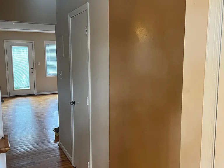 105 Fidelity St — Photo 2