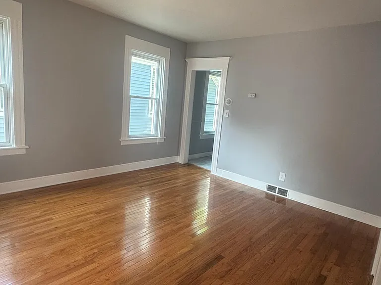 1079 Kossuth St #2 — Photo 9