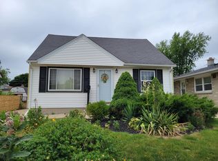 3621 S 88th St, Milwaukee, WI 53228