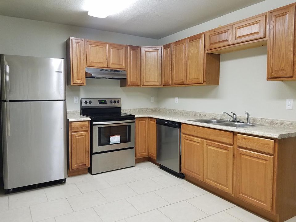 2nd image of 512 Dossey St Unit 103