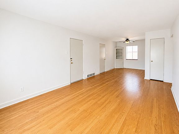 5th image of 5952 Nagel Ave APT 2N