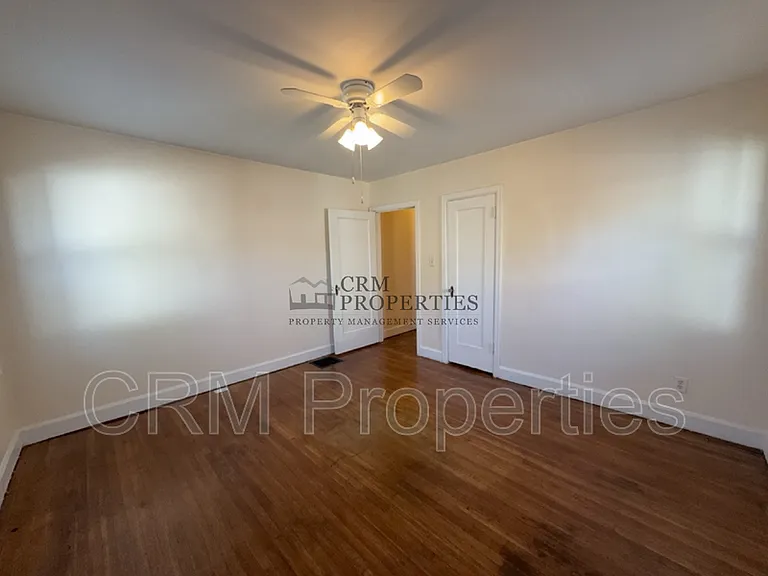 933 N Linwood Ave — Photo 12