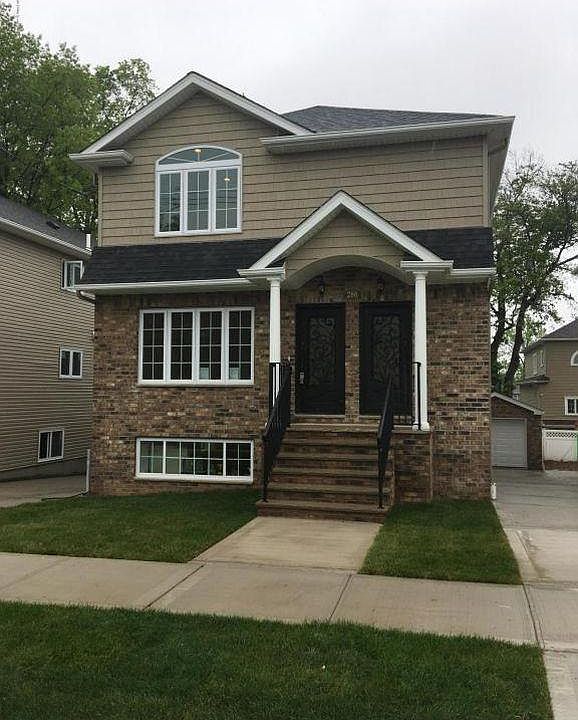 1st image of 286 Bradford Ave