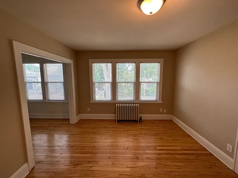 1756 Grand Ave — Photo 3