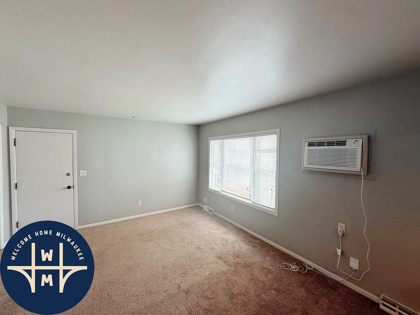 3 bed, 1.0 bath, 900 sqft, $1,650 — Photo 2