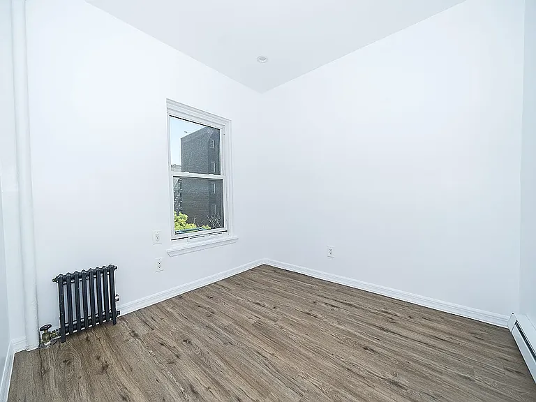 172 S 3rd St #2 — Photo 10