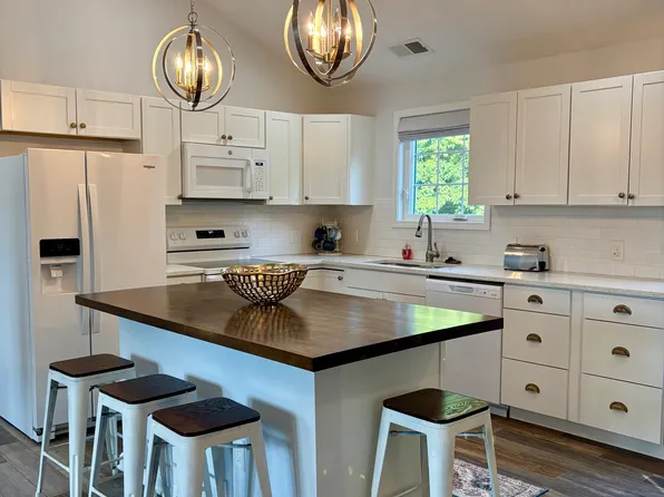 2539 Providence Rd #1, Charlotte, NC 28211