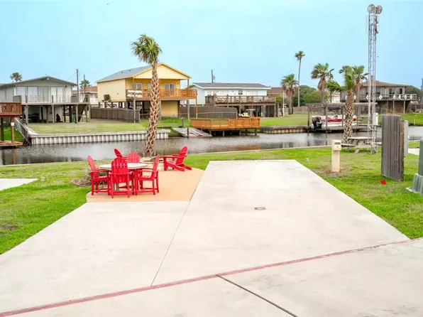 101 Caribbean Dr #6, Corpus Christi, TX 78418