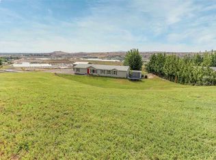 100105 E Michelle Dr, Kennewick, WA 99338