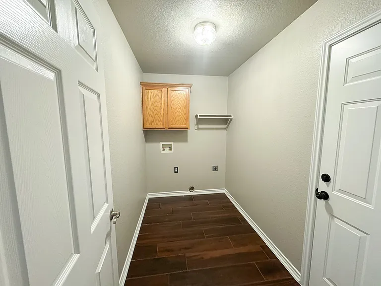 184 Lake Forest Dr — Photo 8