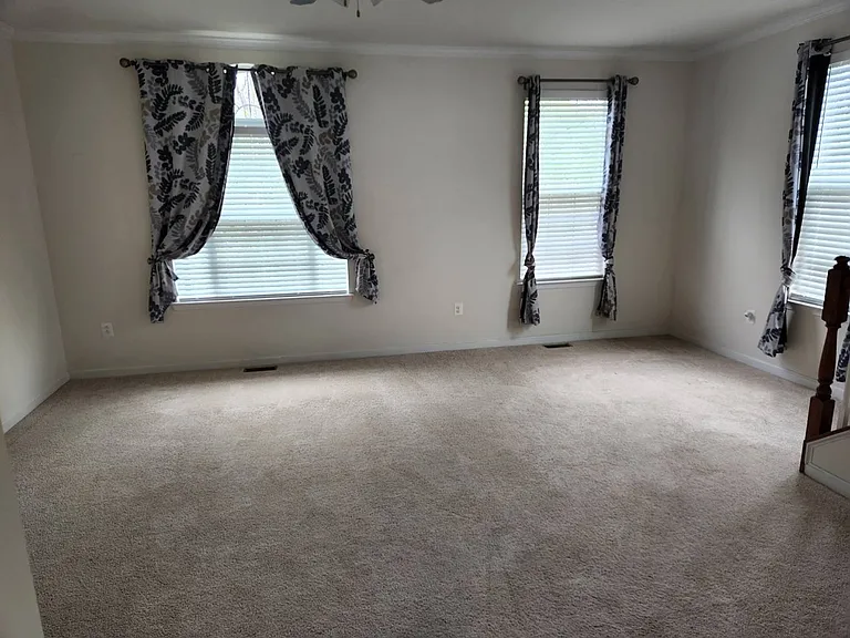 220 Ironwood Manor Dr — Photo 7